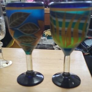 Artistic Blue and Green Wine Glass Set